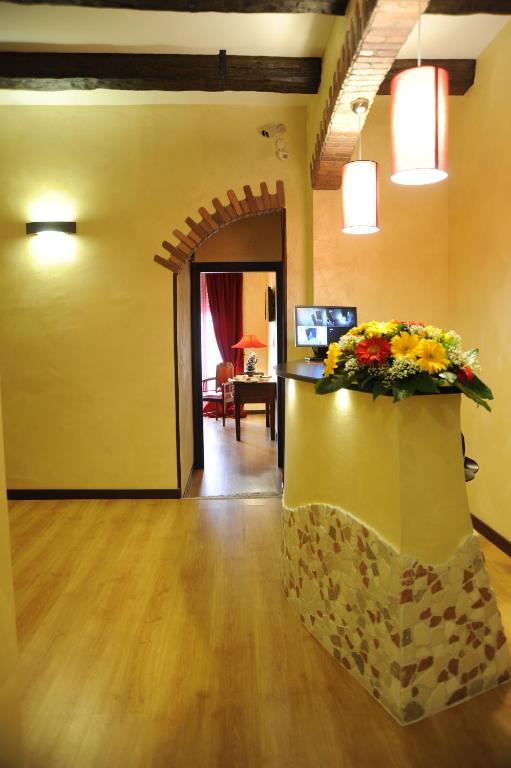 B&B Muro Torto Cairoli: Daily Sanitized Stay with Health-Certified Staff Foggia Room photo